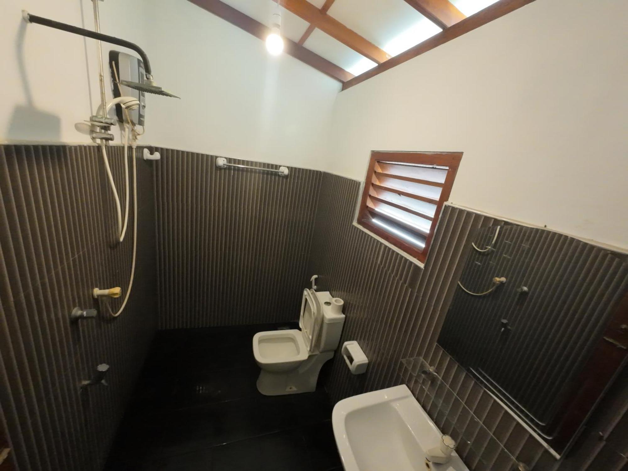 The Citadel Guest House Хиккадува Экстерьер фото
