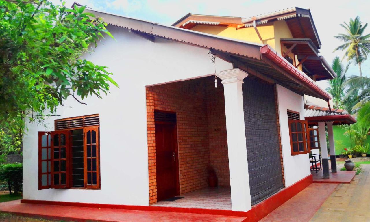 The Citadel Guest House Хиккадува Экстерьер фото